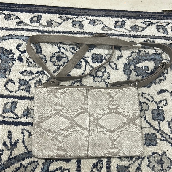Chic Gray Snakeskin Crossbody Bag - Picture 1 of 3
